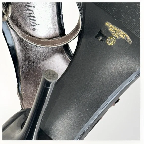 Delicious Peep Toe Stilettos Size 7.5 Women’s With Animal Cheetah Print - Picture 7 of 7